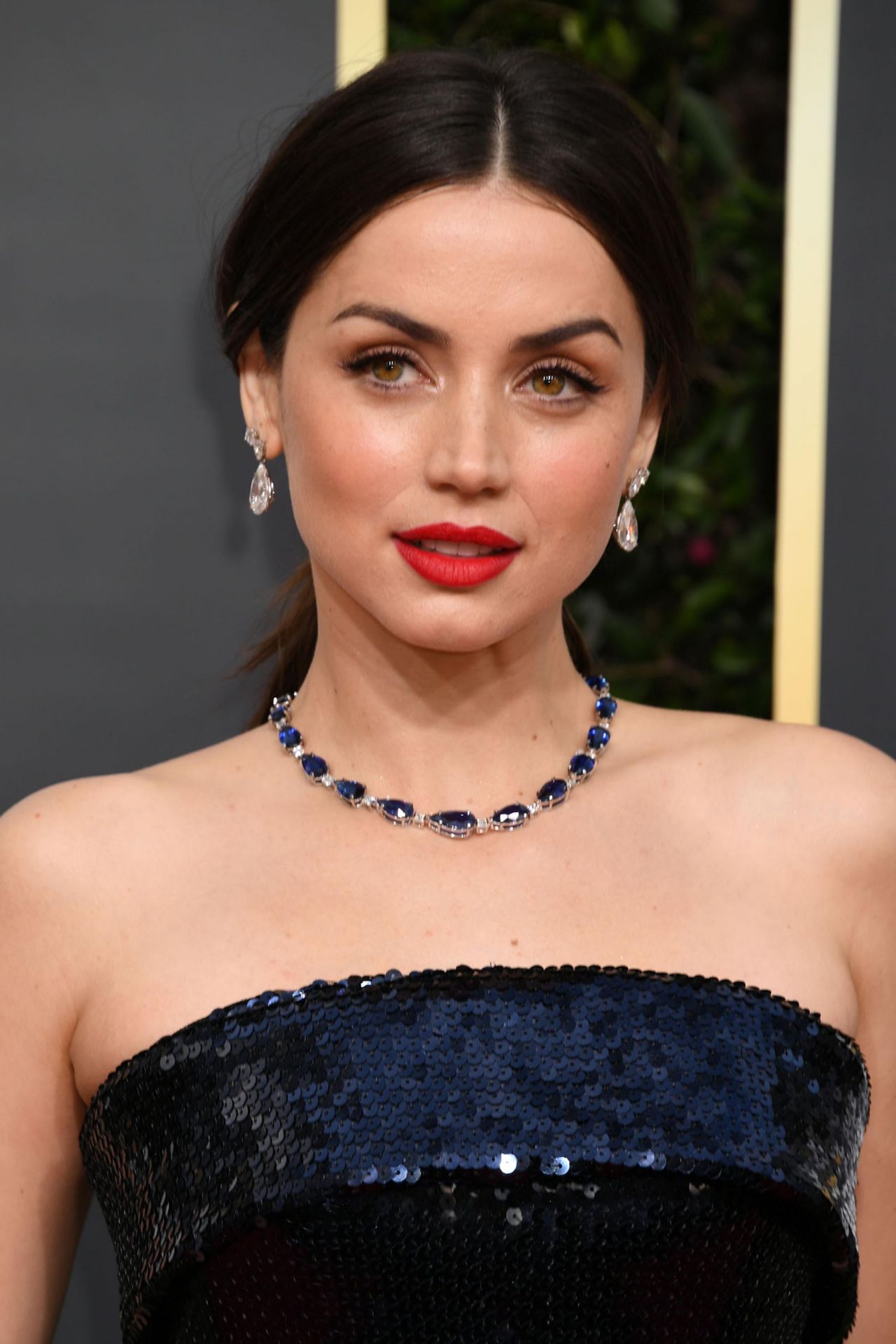 Ana De Armas at 77th Annual Golden Globe Awards Red Carpet in Beverly Hills11